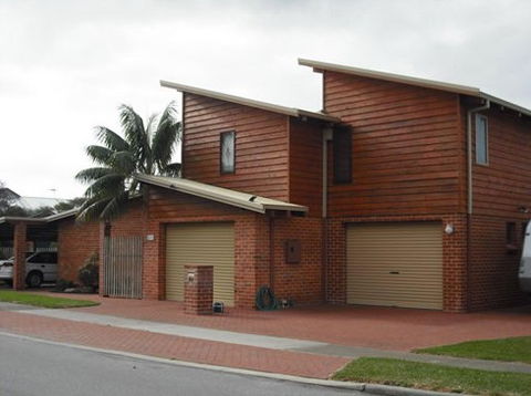 Docking A.R. & D.A. - Builders NSW 1